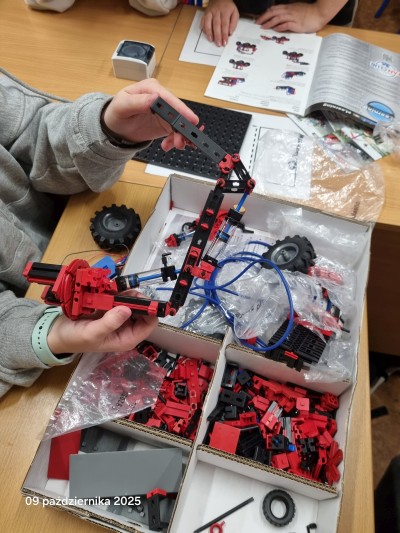 Laboratoria przyszłości - raport wrzesień 2024 -styczeń 2034